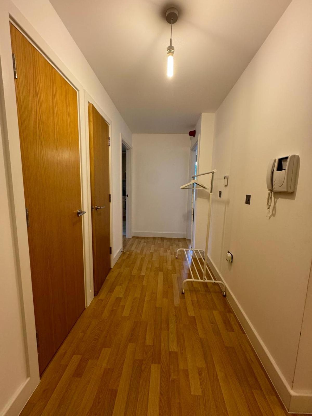 Spacious 2 Bedrooms Apartment In Stratford London Exterior foto